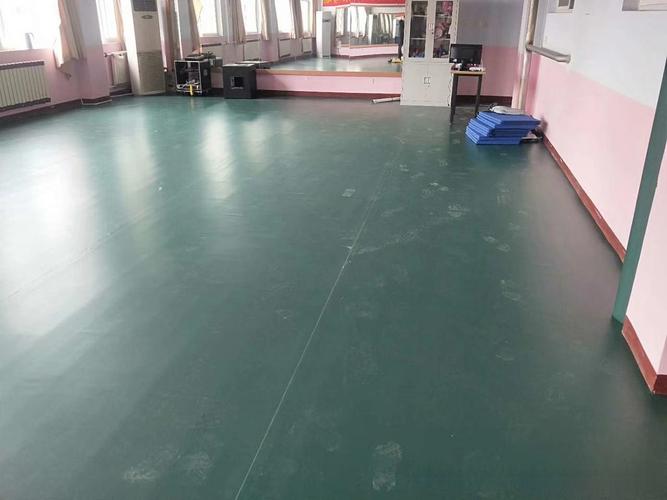 鄭州中原久圳舞蹈房專用高檔5㎜塑膠運(yùn)動(dòng)地板,幼兒園防滑耐磨地墊舞蹈